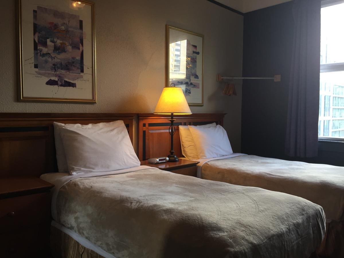 Hotel Ambassador Vancouver Dış mekan fotoğraf