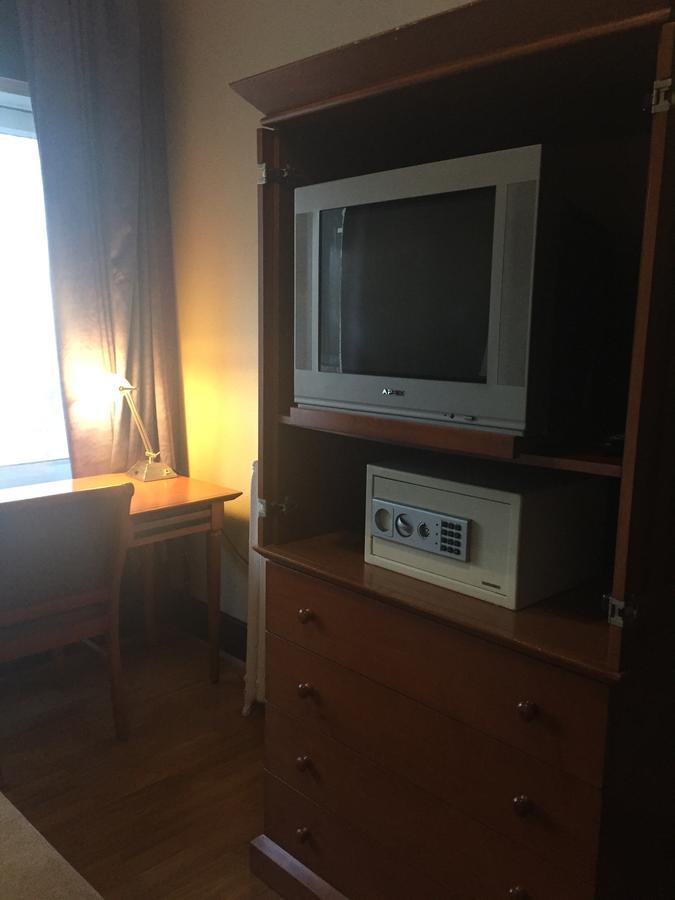 Hotel Ambassador Vancouver Dış mekan fotoğraf