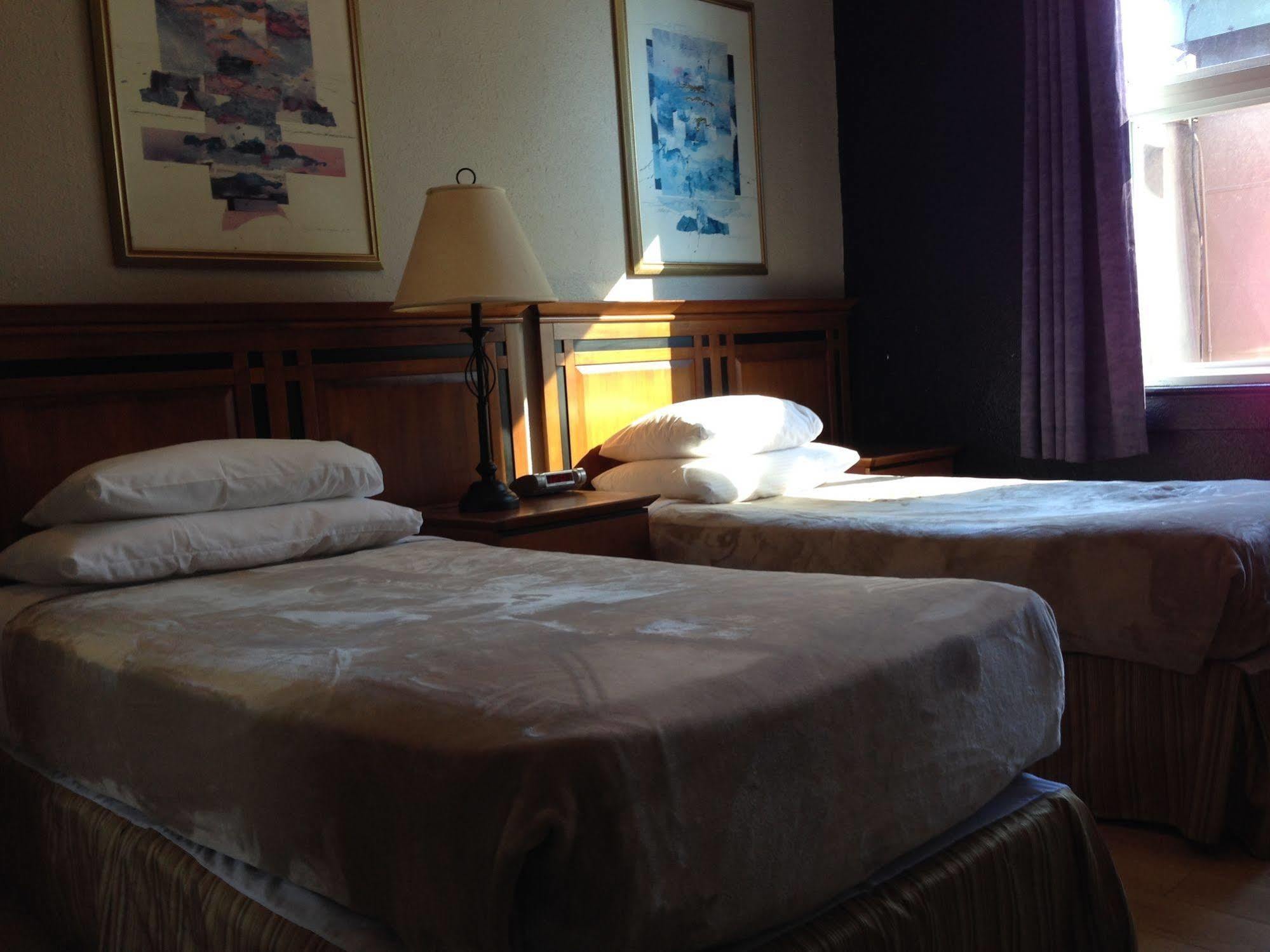 Hotel Ambassador Vancouver Dış mekan fotoğraf