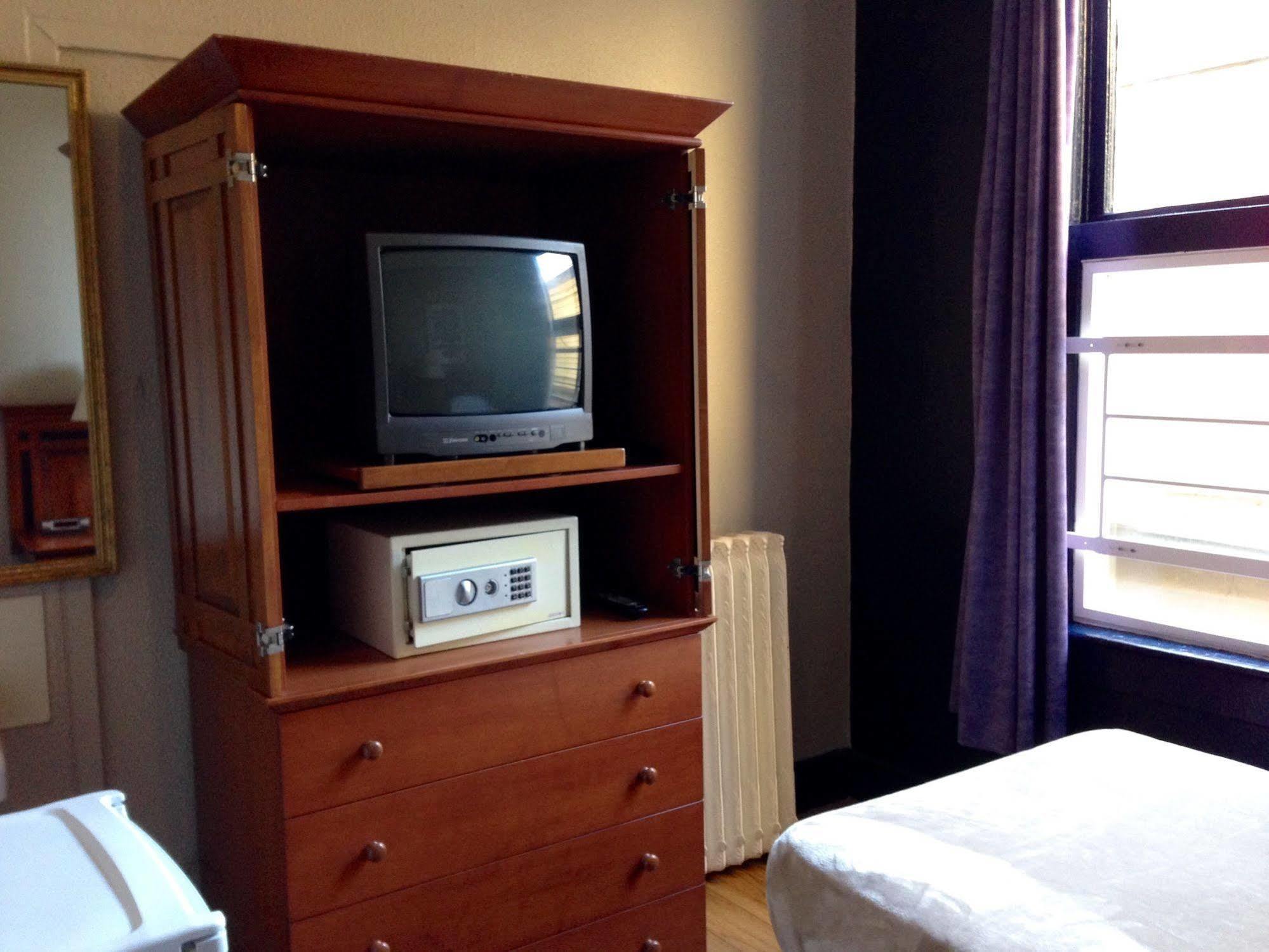 Hotel Ambassador Vancouver Dış mekan fotoğraf